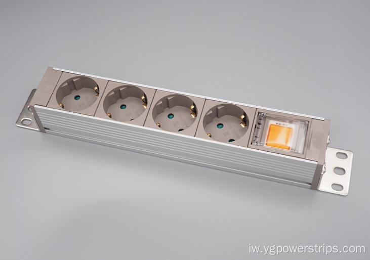 4-אאוטלט גרמניה רצועת חשמל PDU עם מפסק