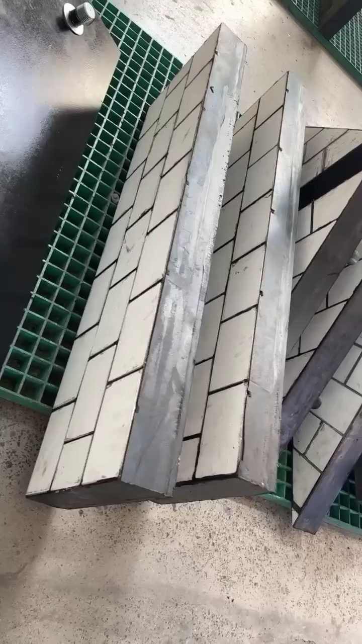 Alumina Wear Resistant Lining Vulcanized in Rubber with Steel Backing