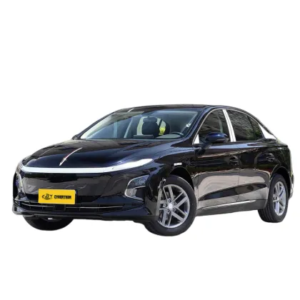 Hongqi E-QM5 2025 500KM Travel Edition