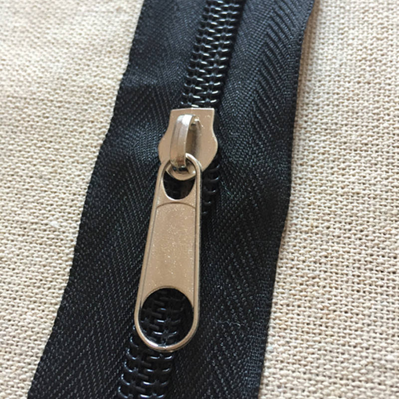Customized zipper DZ-2