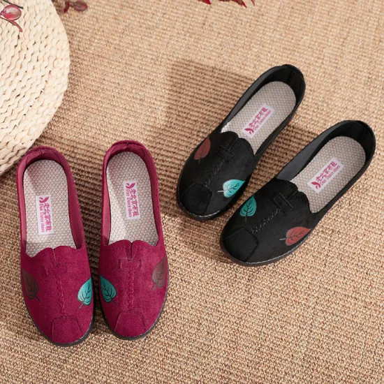 Breathable and non slip soft soled grandma shoes