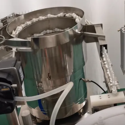 Automatic Spray Nasal Liquid Filling and Capping Machine for Rhinitis Treatment