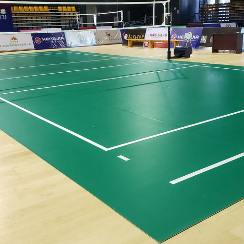 Pavimentazione sportiva per campi da pallavolo con superficie in polypite in PVC