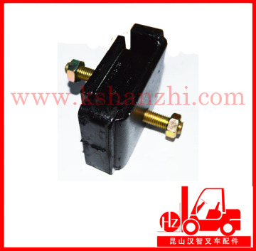 Forklift Spare Parts FD30-16/4D94LE Engine Mount, 3EB-01-51130