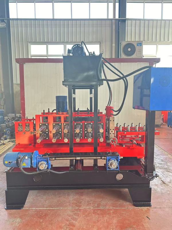 Yiping automatic bridge cover forming machine (with reinforcement)