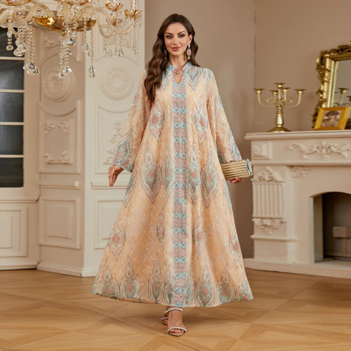جزئیات کریستال طرح چاپی لباس دوزی ابایا