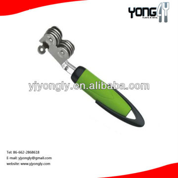 Handheld kitchen knife sharpener