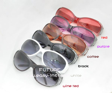 Rhinestones Fashion Sunglasses with Asoorted Colors