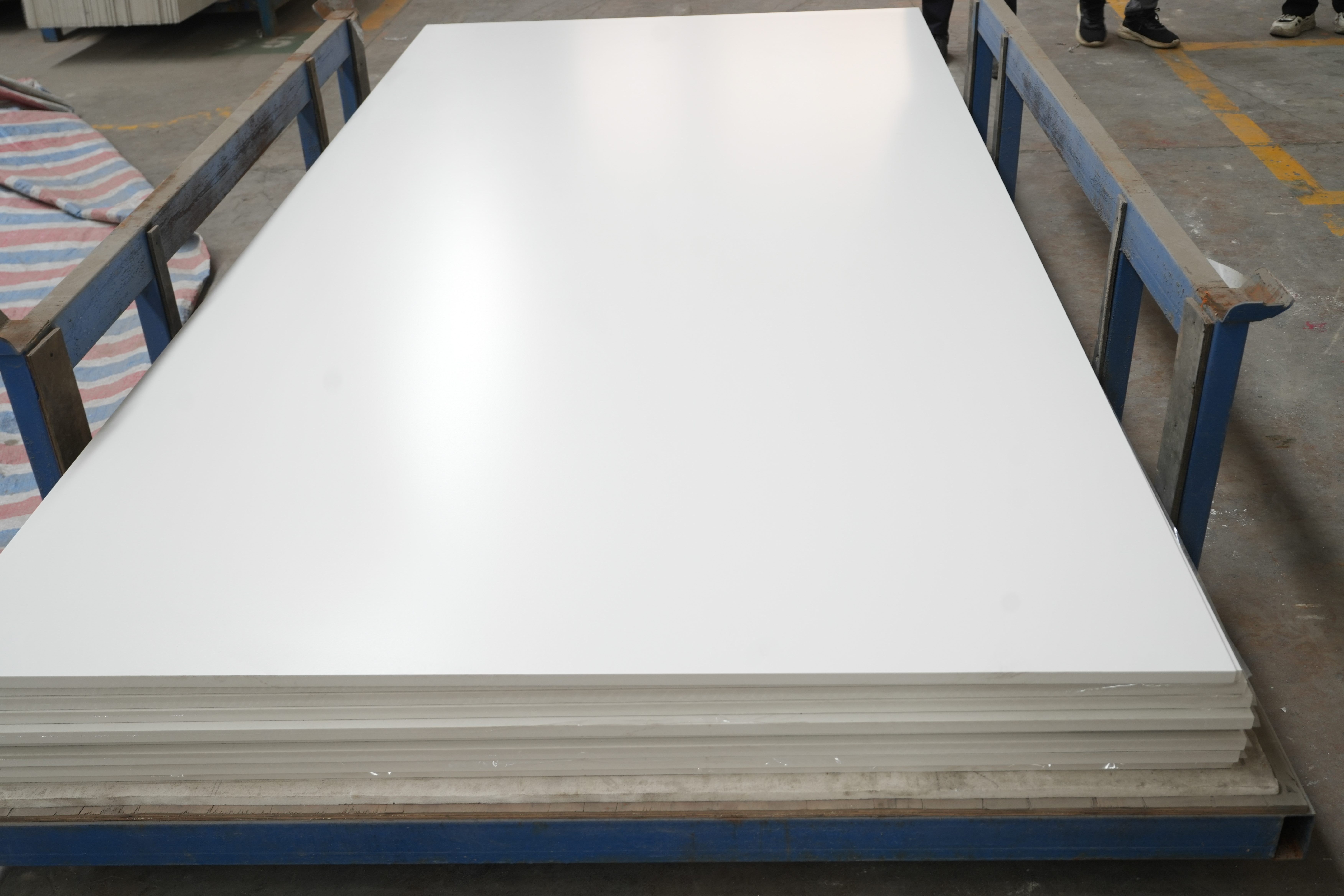 PIEDRA BLANCA PURA MATE