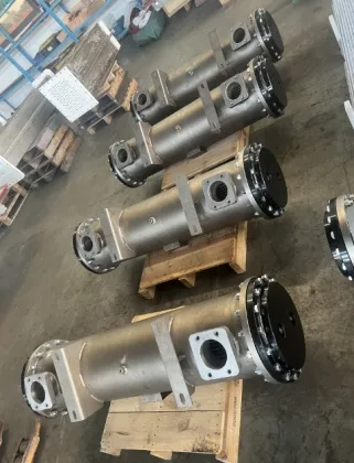 Oil heat exchanger for precision cooling