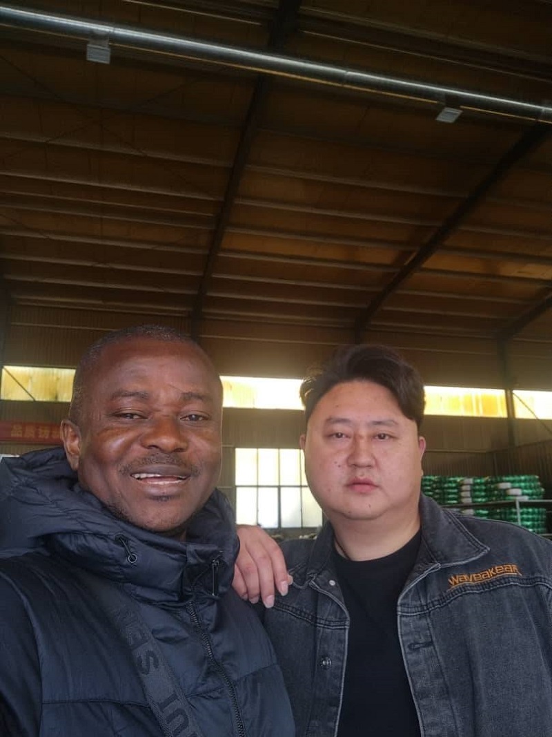Angolan customers visited the Ruisilaifu factory and secured two 40-foot container orders for its LKL brand