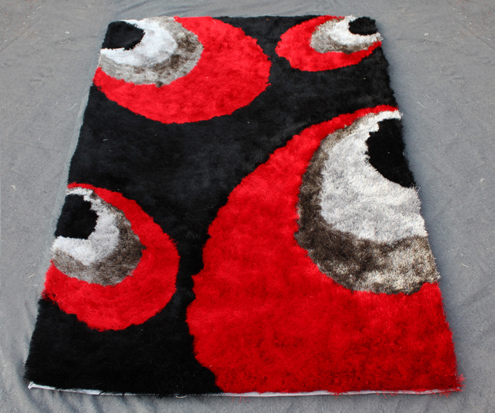 Silk Shaggy with Design Rug