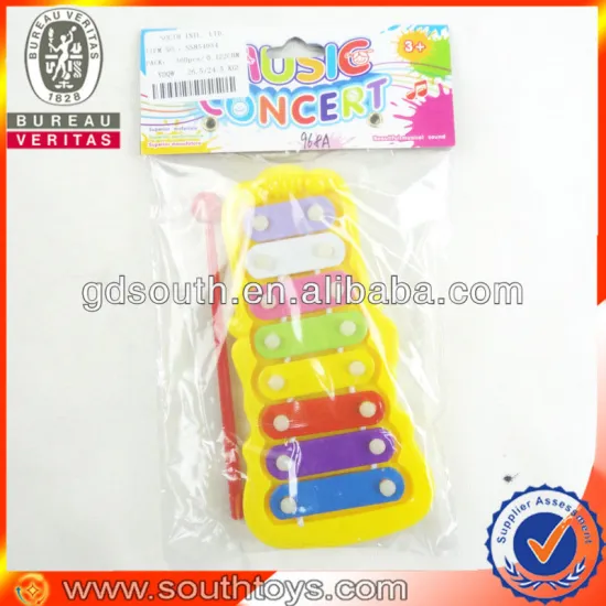 musical concert beating piano