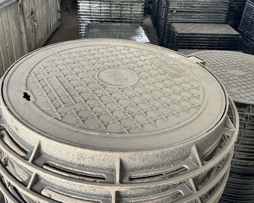 manhole cover 2