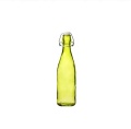 Färgglada förvaringsflaskvatten eller juice flaskglasögon