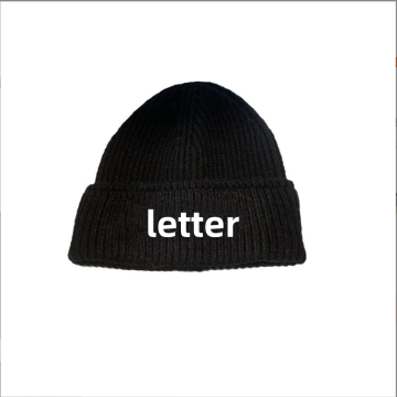 Cappello coreano a lettere a maglia per autunno e inverno