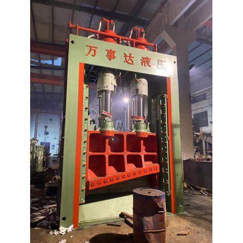 Cisalhamento de metal de pórtico pesado