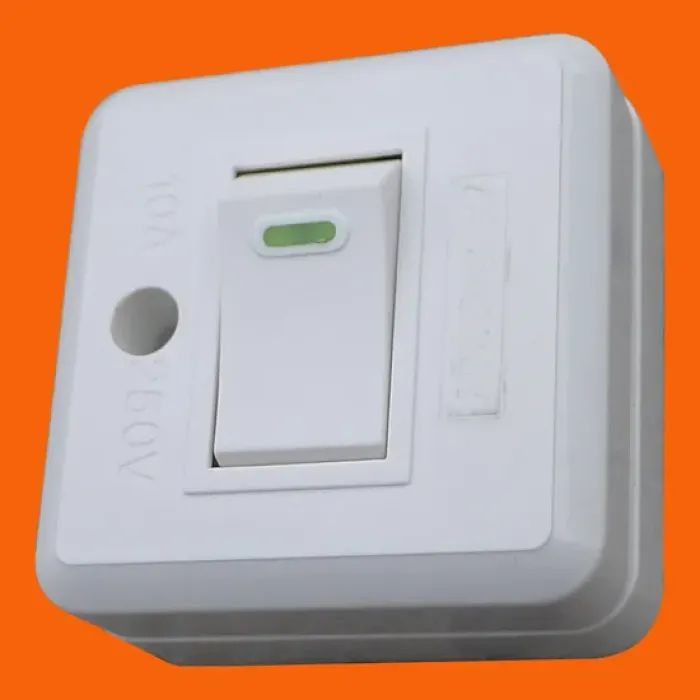 Дизайн настенных выключателей в американском стиле