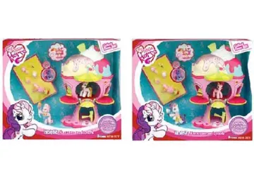 HORSE WITH DESSERT HOUSE