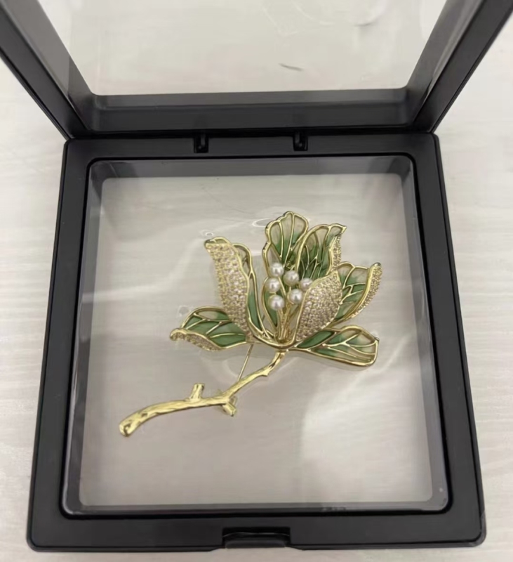 Green begonia brooch