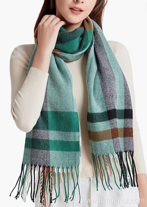 Warm fresh winter light green plaid tassel scarf