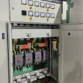 Sistema de transformador de estilo europeu com gabinete de capacitor