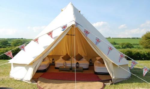 Stretch Shelter buiten Camping Bell Tent