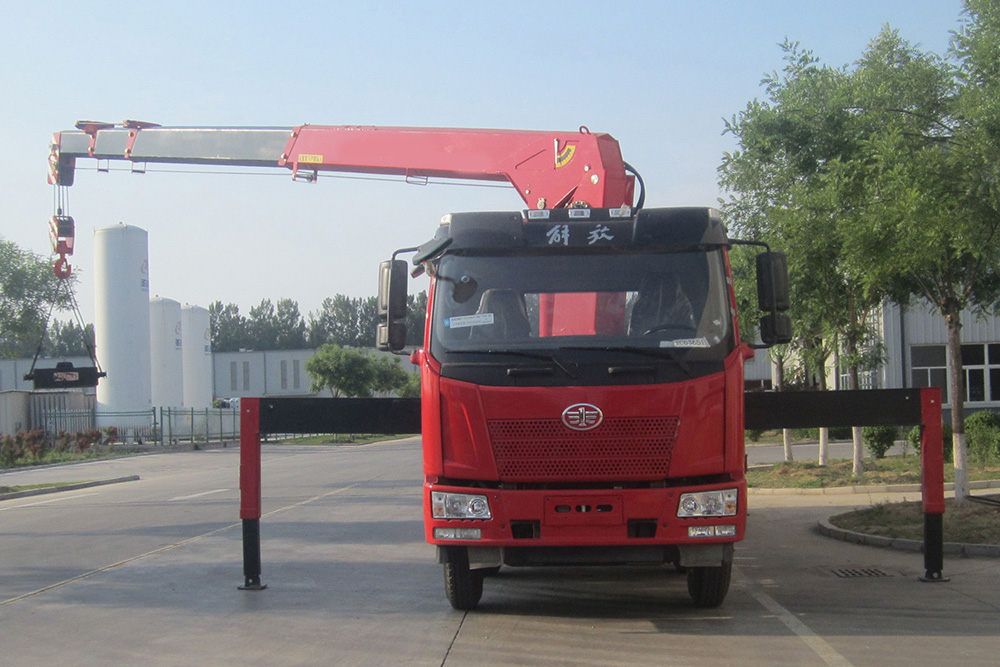 Crane Truck Dimensions