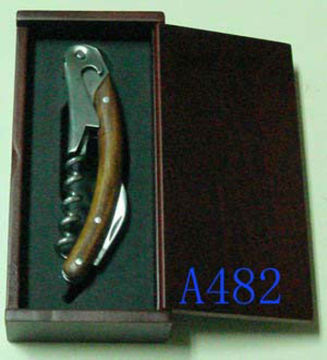corkscrew wine opener