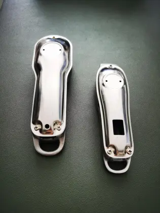 Customised metal casing for hairdressing scissors