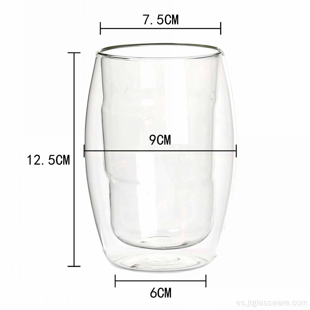 Vaso de vidrio para beber con asa