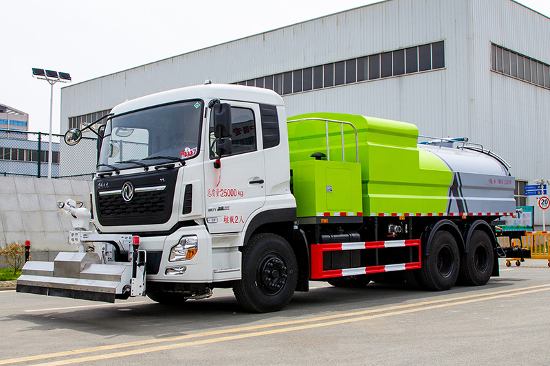 Dongfeng Tianlong 도로 청소 차량 12.6m ³