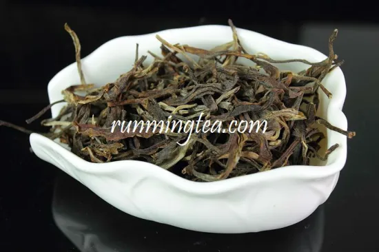 2016 Spring Mengsong Mountain Small Tea Tree Raw Pu Er Tea