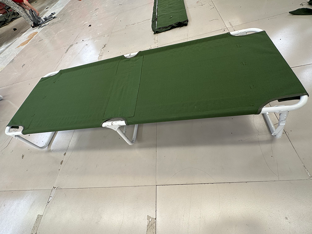 The folding bed for disaster relie