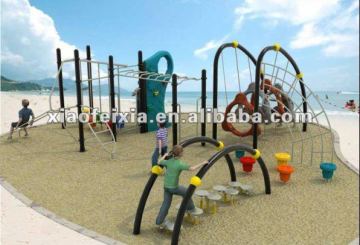 sân chơi ngoài trời với swing