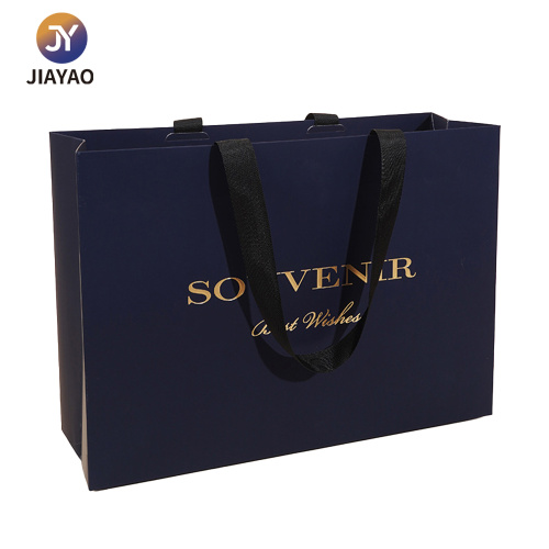 sacs en papier noirs