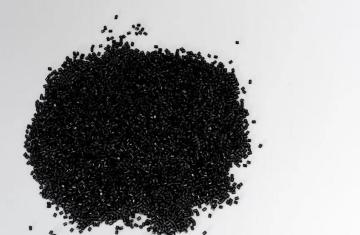 In-situ use of yarn PA6 black particles