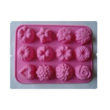 Portable Easy Clean 100% Food Grade Silicone Kitchenware 8 Cups Flower Shaped Cake Mold