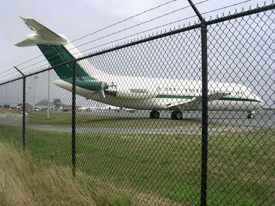 China_Airport_chain_link_wire_fence