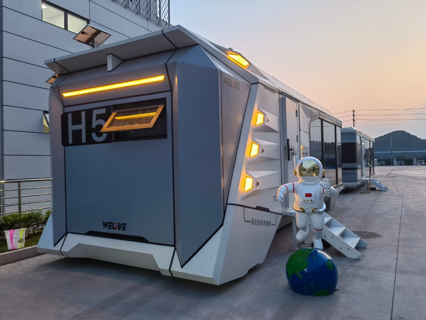 Space Capsule House H5 Configuration (4)