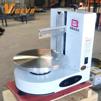 Automatic Cream Cake Coating Smoother Machine for Frosting and Decorating