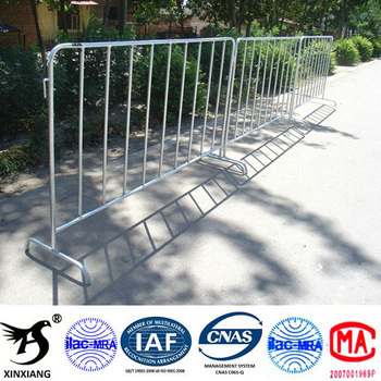 Super quality cheap crowd control barrier