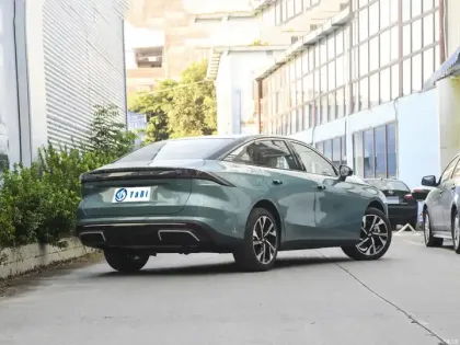 2025 Geely Yinhe Galaxy L6 Hybrid Super Car Specifications