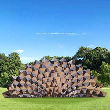 Elmas Şeklindeki Sahne Dekorasyon Süslemesi