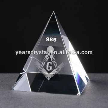 Egypt crystal pyramid (G-0303)