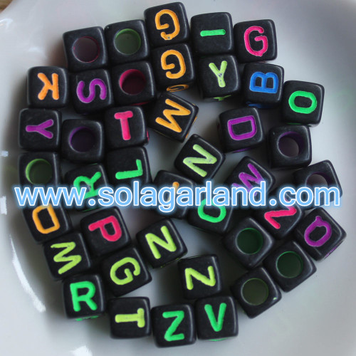 Ακρυλικό μείγμα LETTER AZ Μαύρος κύβος ALPHABET Charms Loose BEADS 6MM