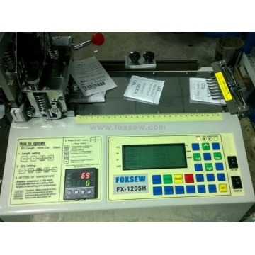 Automatic Care Label Cutting Machine