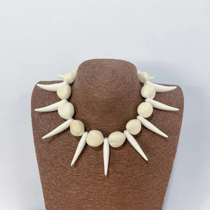Nature Kukui Nut Alternating W/Ula Nifo Leis