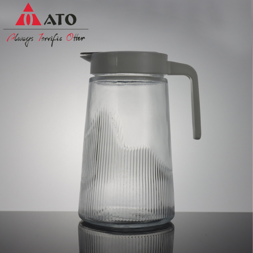 Saftglas Getränkebecker Flasche kaltes Wasserglaskessel