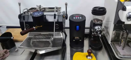 Cool Looking 6.0L Dual Boiler Italian Coffee Machine